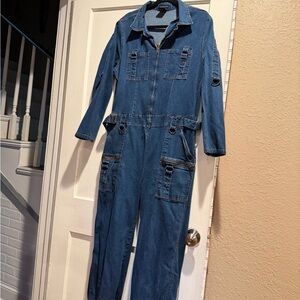 Stylish Blue Denim Jumpsuit with Pockets
